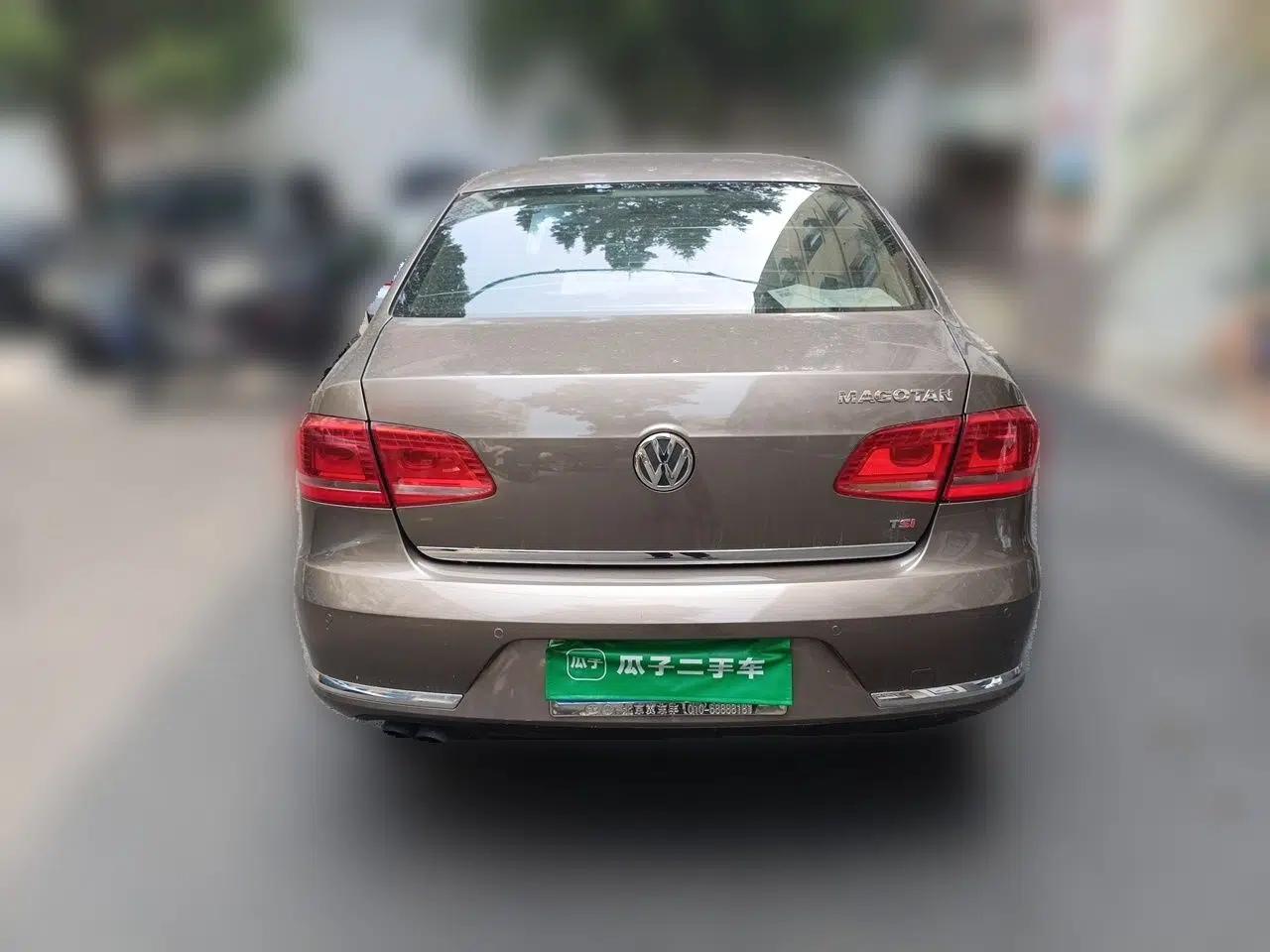 Volkswagen Magotan 2012 Facelift 1.8TSI Prestige Model — миниатюра 5