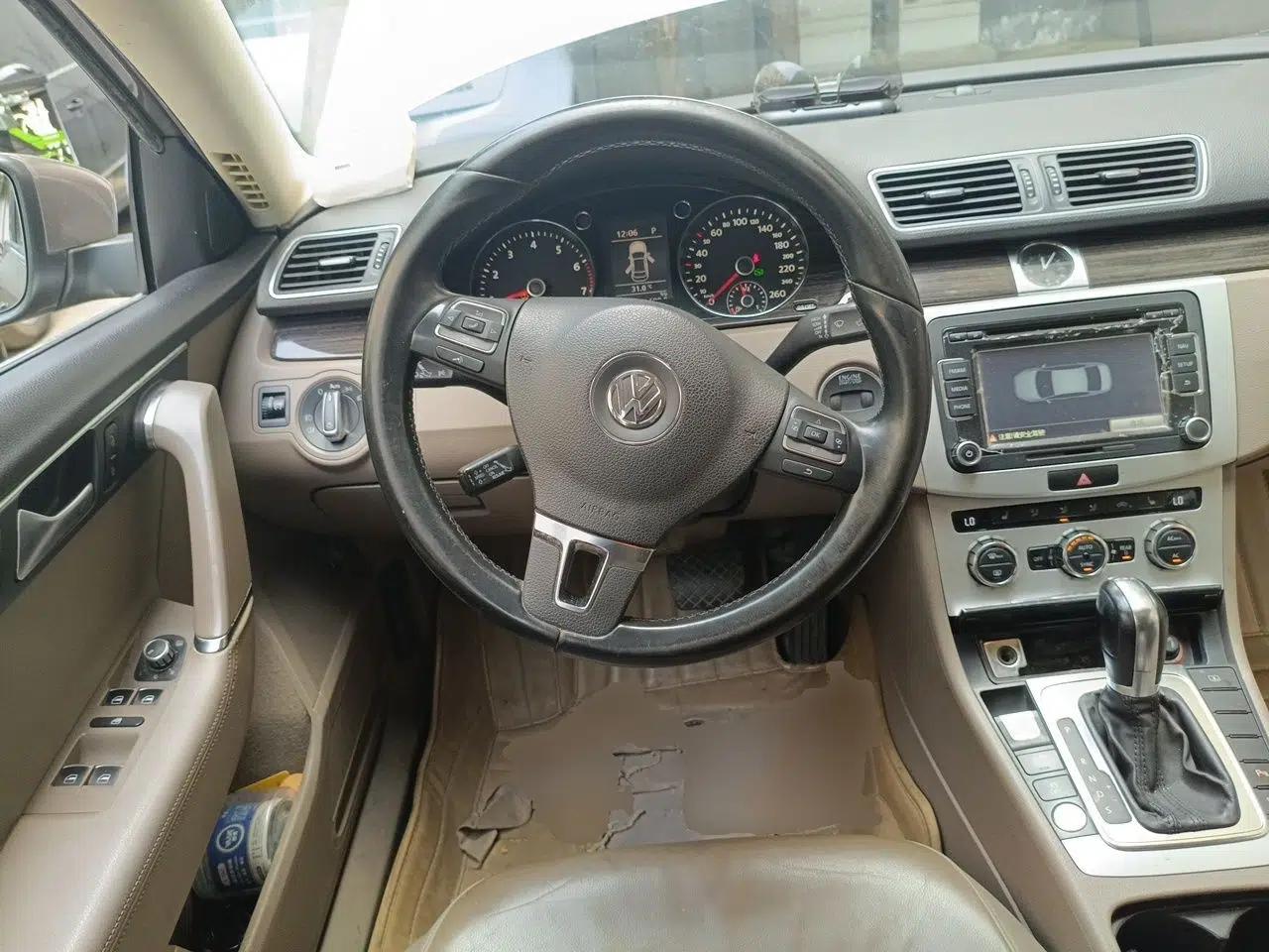 Volkswagen Magotan 2012 Facelift 1.8TSI Prestige Model — миниатюра 10
