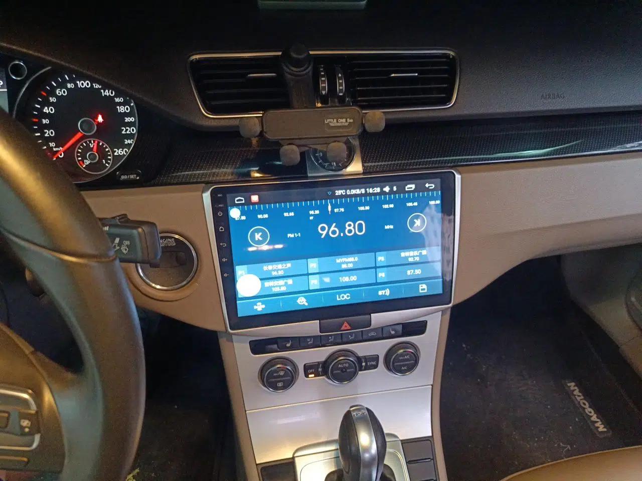 Volkswagen Magotan 2015 Facelift 1.8TSI Luxury Model — миниатюра 13