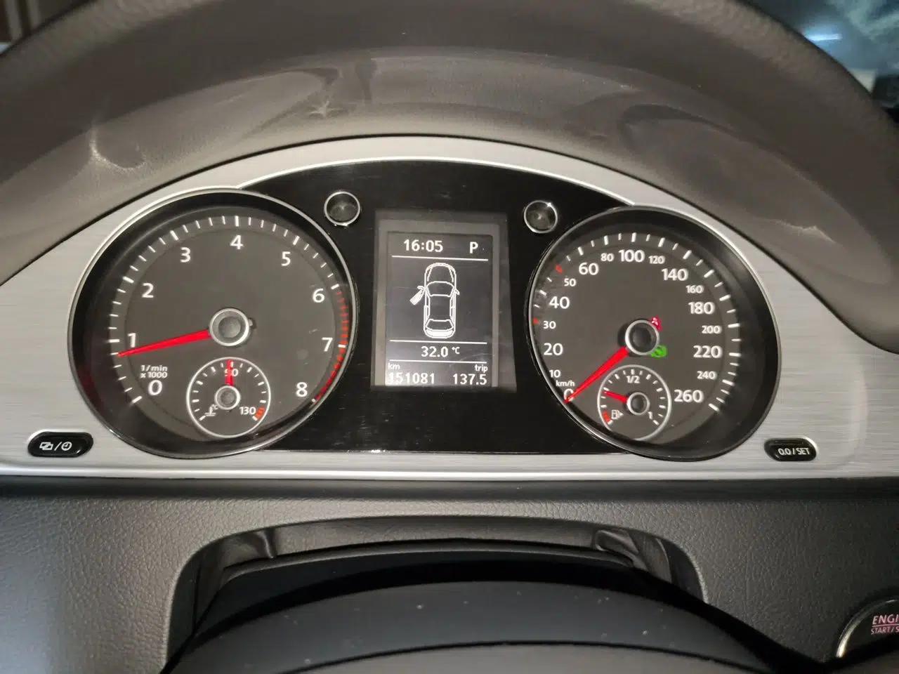 Volkswagen Magotan 2013 1.8TSI Premier Model — миниатюра 11