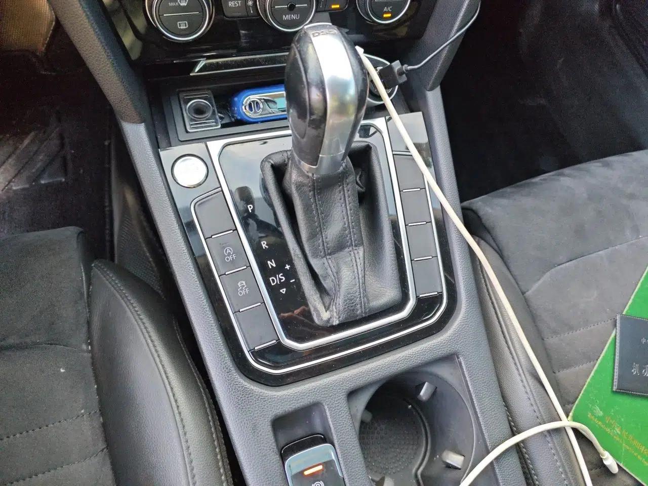 Volkswagen Magotan 2017 380TSI DSG Luxury Model — миниатюра 14
