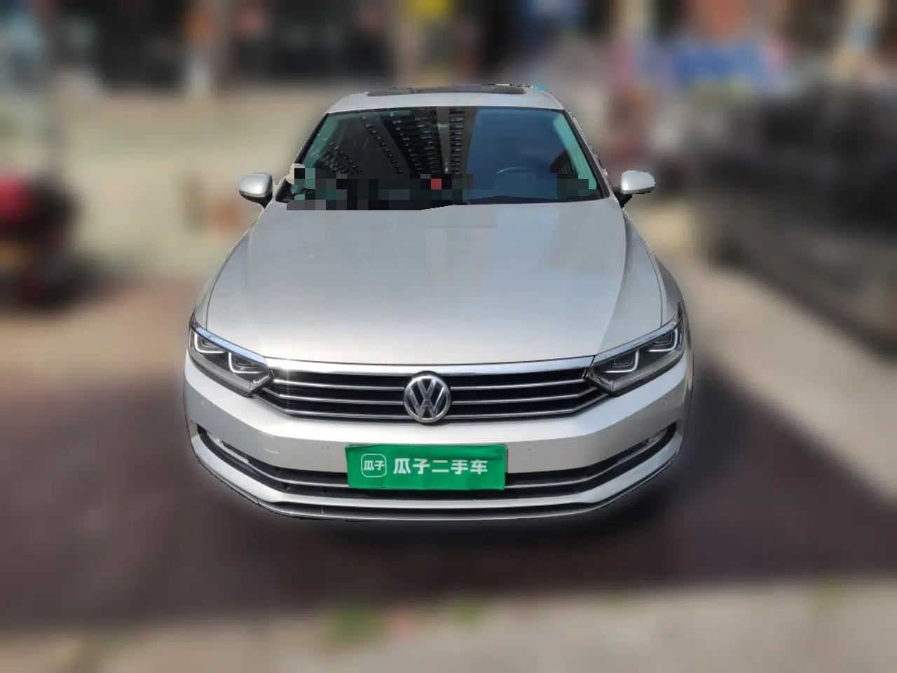 Volkswagen Magotan 2018 Facelift 330TSI DSG Luxury Model — миниатюра 2
