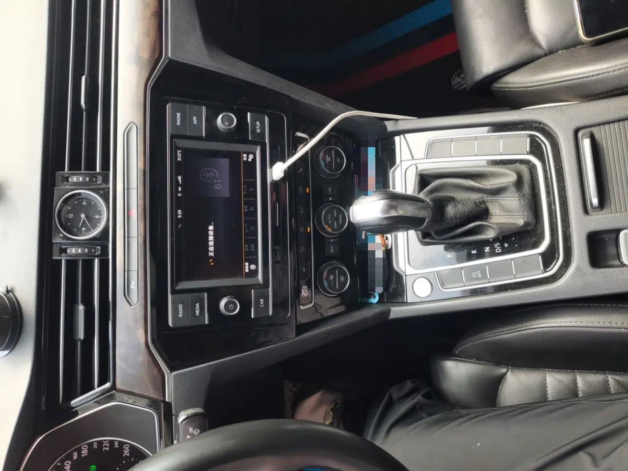 Volkswagen Magotan 2018 Facelift 330TSI DSG Luxury Model — миниатюра 13