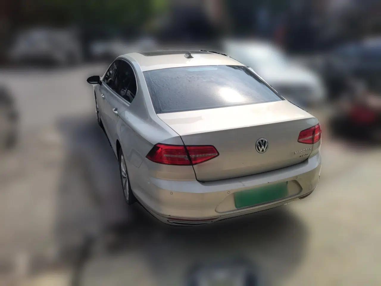 Volkswagen Magotan 2018 Facelift 330TSI DSG Luxury Model — миниатюра 4