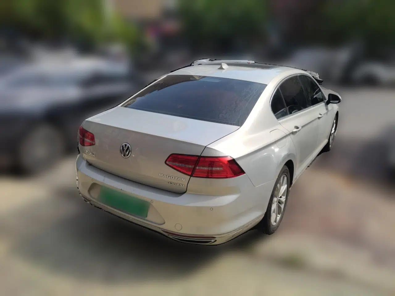 Volkswagen Magotan 2018 Facelift 330TSI DSG Luxury Model — миниатюра 6