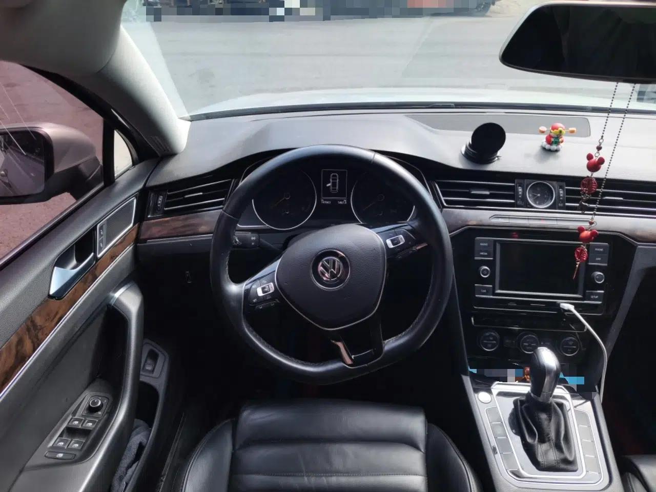Volkswagen Magotan 2018 Facelift 330TSI DSG Luxury Model — миниатюра 10