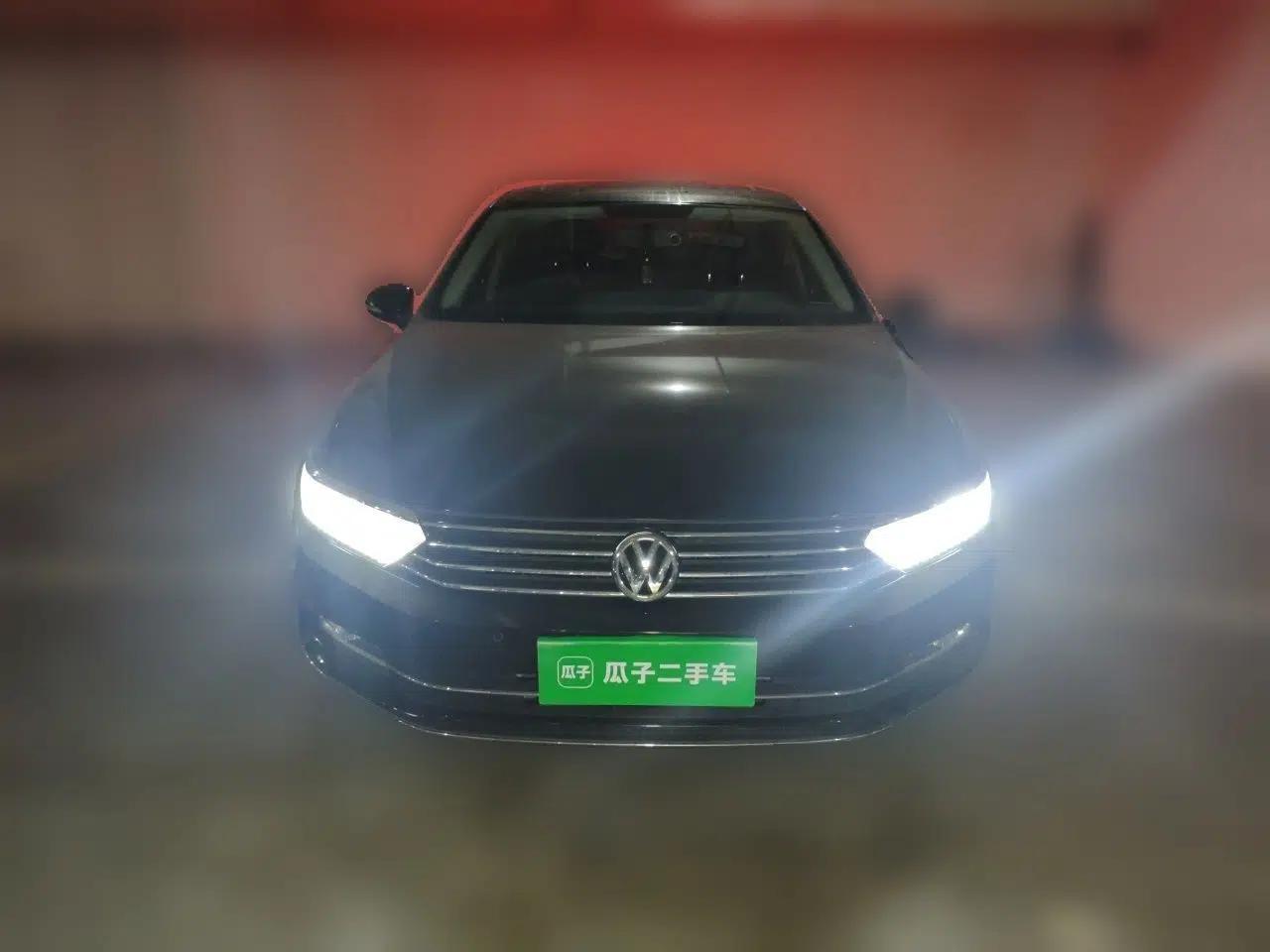 Volkswagen Magotan 2019 280TSI DSG Comfort Model China VI Standard — миниатюра 2