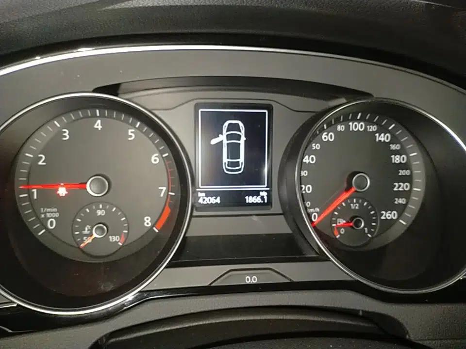 Volkswagen Magotan 2019 330TSI DSG Leading Model China VI Standard — миниатюра 14