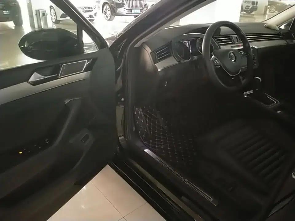 Volkswagen Magotan 2019 330TSI DSG Leading Model China VI Standard — миниатюра 18