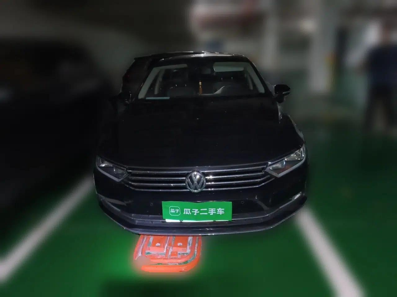 Volkswagen Magotan 2018 280TSI DSG Leading Model — миниатюра 2