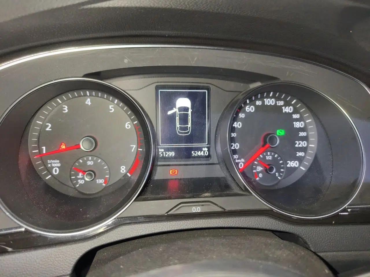 Volkswagen Magotan 2018 280TSI DSG Leading Model — миниатюра 11