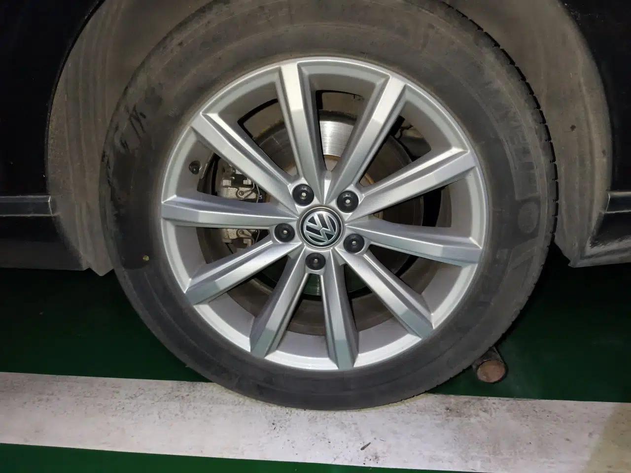 Volkswagen Magotan 2018 280TSI DSG Leading Model — миниатюра 8