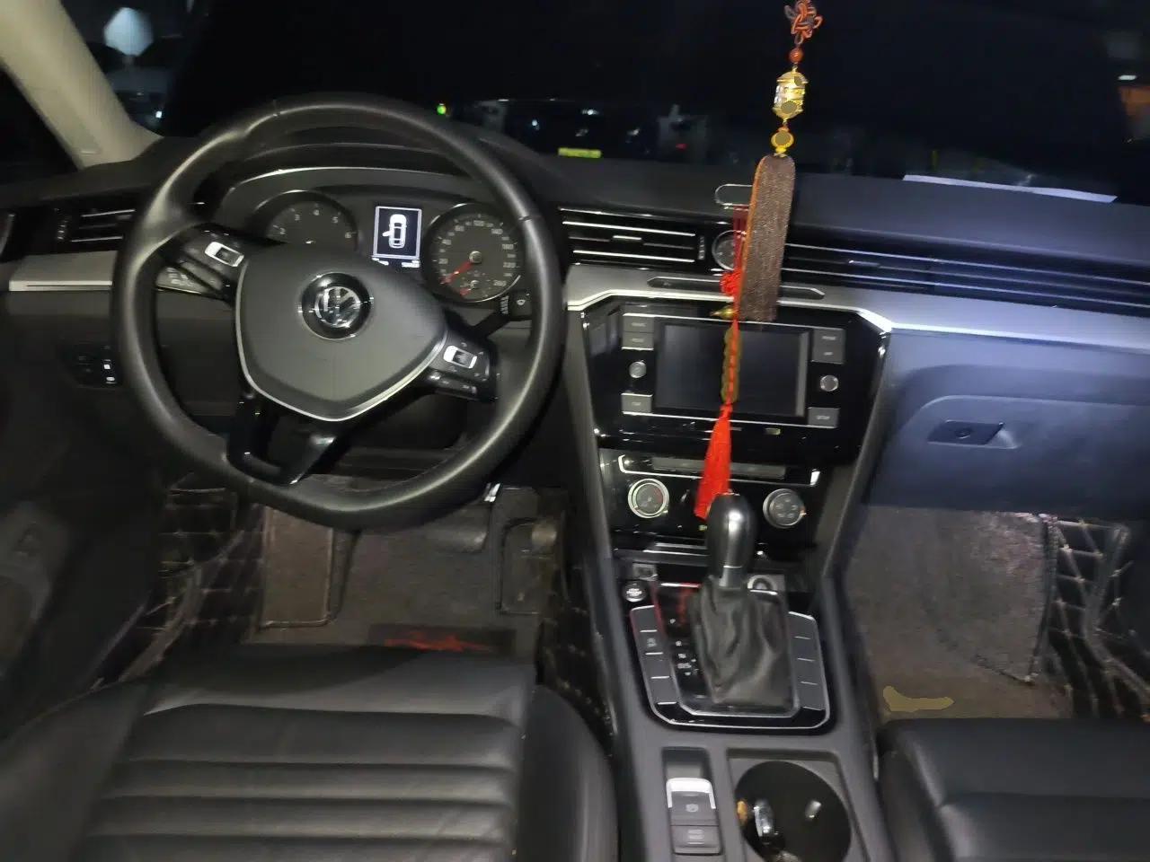 Volkswagen Magotan 2018 280TSI DSG Leading Model — миниатюра 9