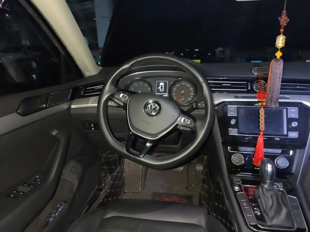 Volkswagen Magotan 2018 280TSI DSG Leading Model — миниатюра 10