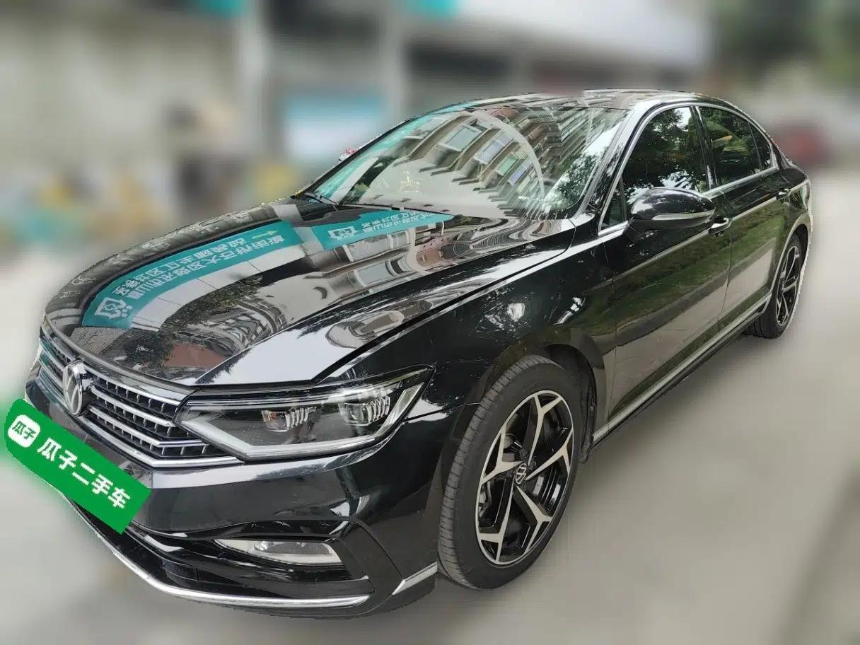 Volkswagen Magotan 2023 2 Million Units Limited Edition 330TSI DSG Leading Version — миниатюра 1