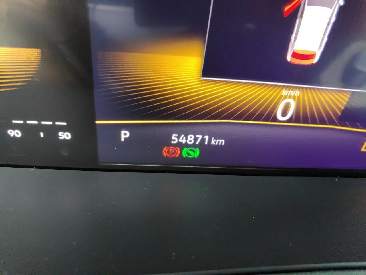 Volkswagen Magotan 2023 2 Million Units Limited Edition 330TSI DSG Leading Version — миниатюра 12