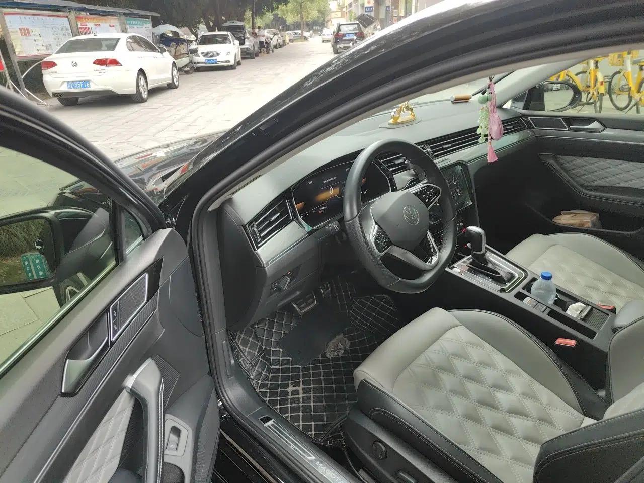 Volkswagen Magotan 2023 2 Million Units Limited Edition 330TSI DSG Leading Version — миниатюра 16