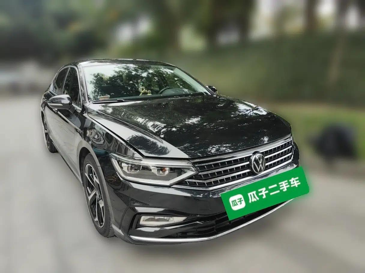 Volkswagen Magotan 2023 2 Million Units Limited Edition 330TSI DSG Leading Version — миниатюра 3