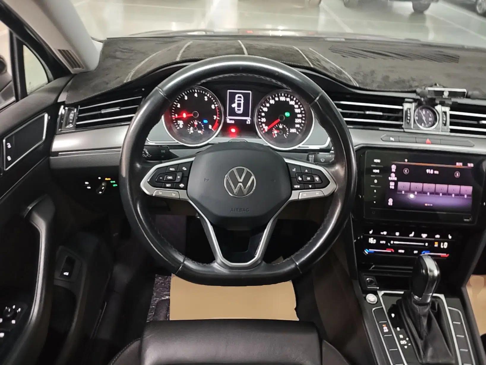 Volkswagen Magotan 2020 330TSI DSG Leading Model — миниатюра 13