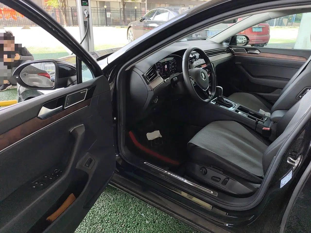 Volkswagen Magotan 2019 330TSI DSG Luxury Model China V Standard — миниатюра 16