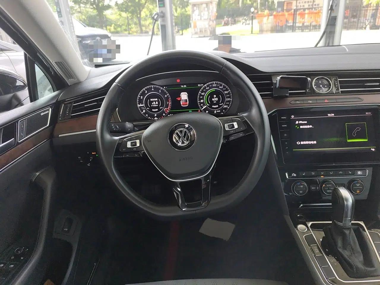 Volkswagen Magotan 2019 330TSI DSG Luxury Model China V Standard — миниатюра 10
