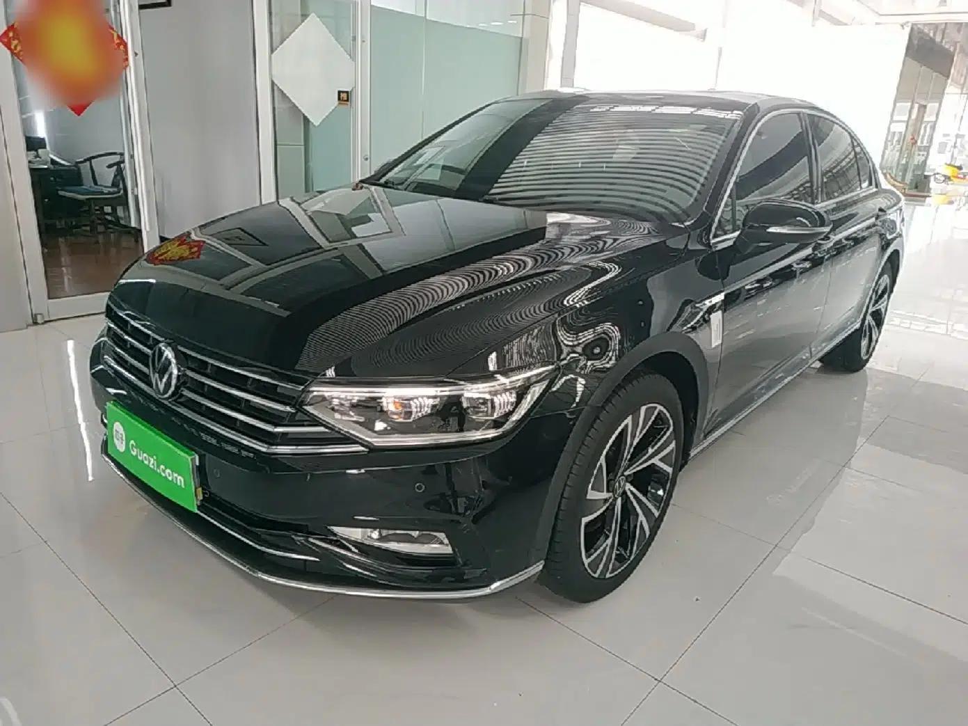 Volkswagen Magotan 2020 330TSI DSG Luxury Edition — миниатюра 1