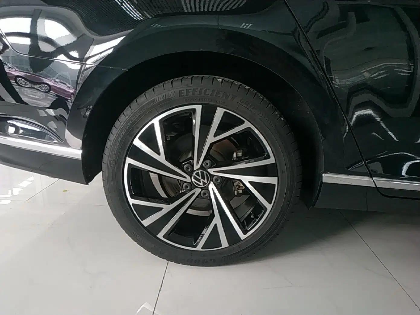 Volkswagen Magotan 2020 330TSI DSG Luxury Edition — миниатюра 11