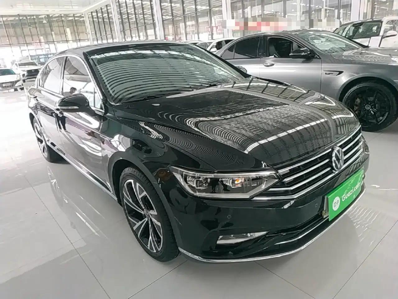 Volkswagen Magotan 2020 330TSI DSG Luxury Edition — миниатюра 3