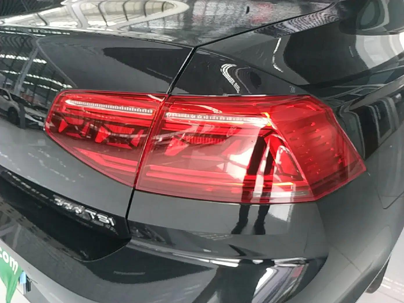 Volkswagen Magotan 2020 330TSI DSG Luxury Edition — миниатюра 9