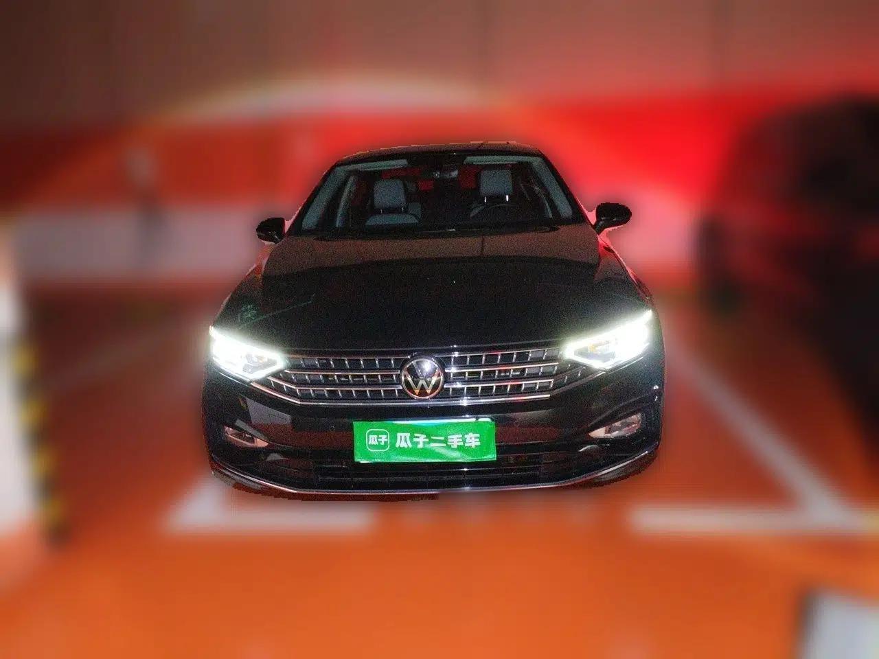 Volkswagen Magotan 2023 2 Million Units Limited Edition 280TSI DSG Leading Version — миниатюра 2