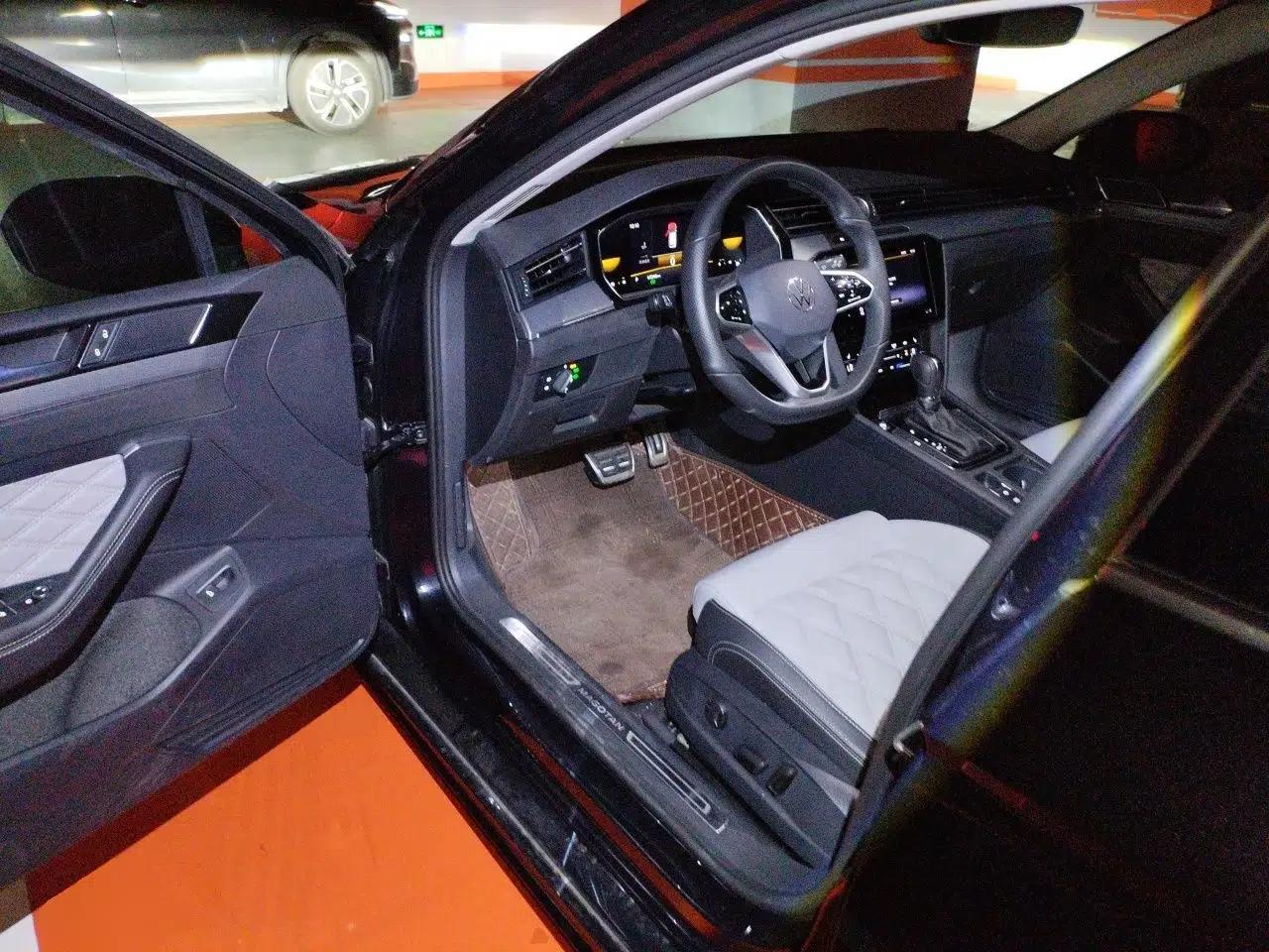 Volkswagen Magotan 2023 2 Million Units Limited Edition 280TSI DSG Leading Version — миниатюра 16