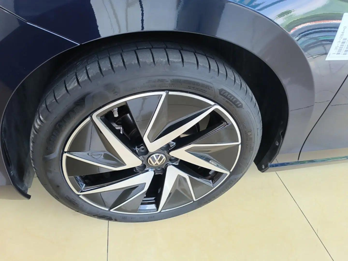 Volkswagen Magotan 2024 380TSI DSG Ultimate Edition — миниатюра 10