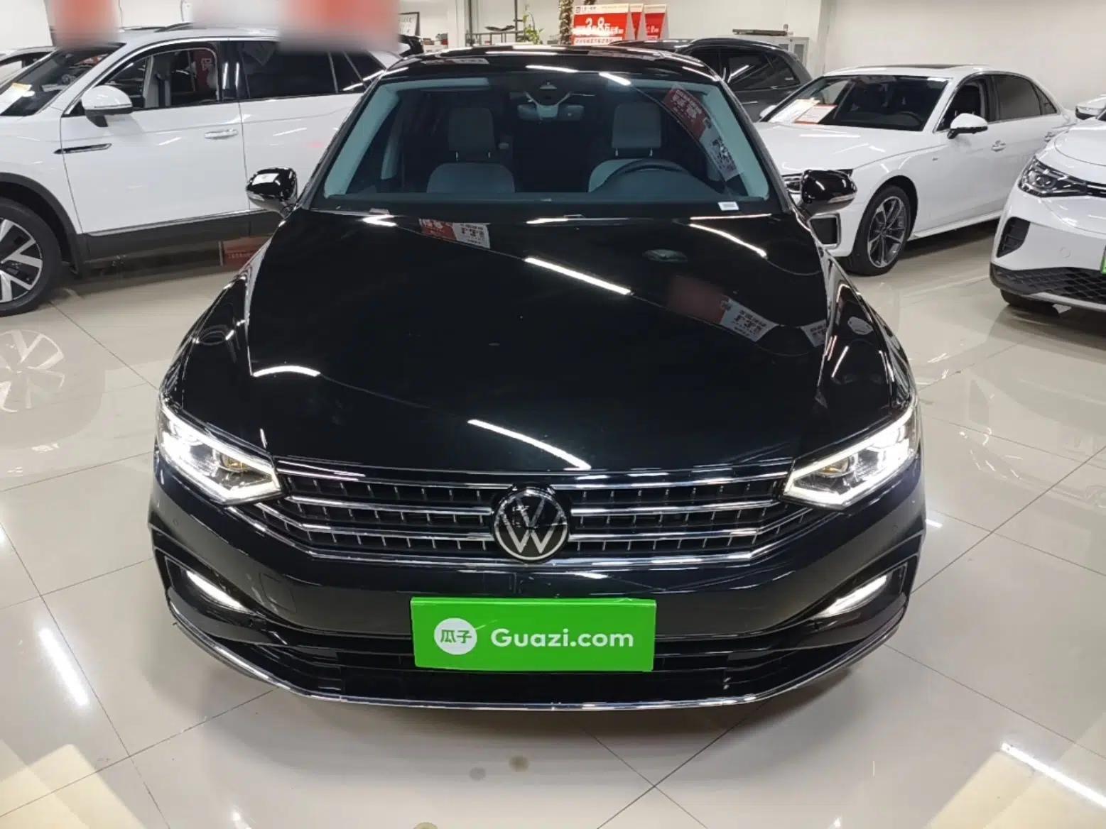 Volkswagen Magotan 2025 Revised Version Zhongxiang Edition 330TSI DSG Luxury Trim — миниатюра 2