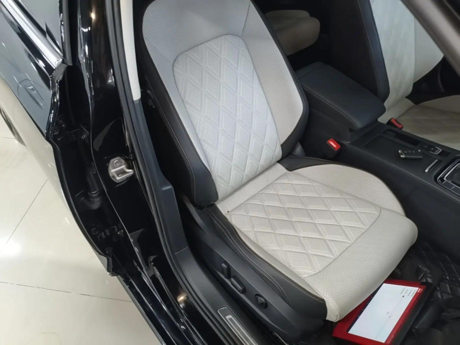 Volkswagen Magotan 2025 Revised Version Zhongxiang Edition 330TSI DSG Luxury Trim — миниатюра 19