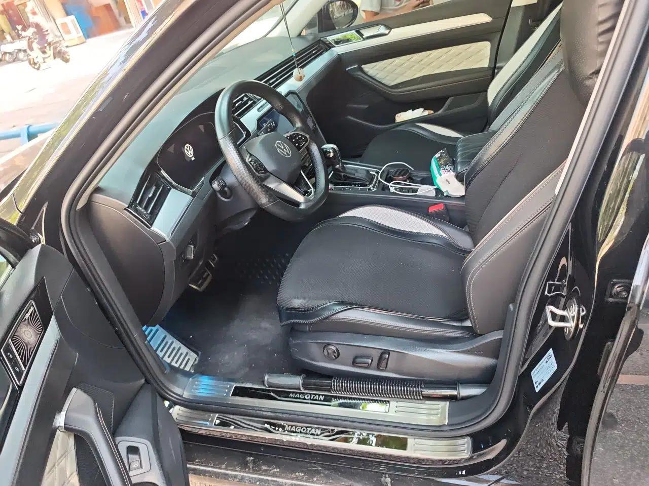 Volkswagen Magotan 2023 2 Million Units Commemorative Edition 330TSI DSG Luxury Version — миниатюра 15