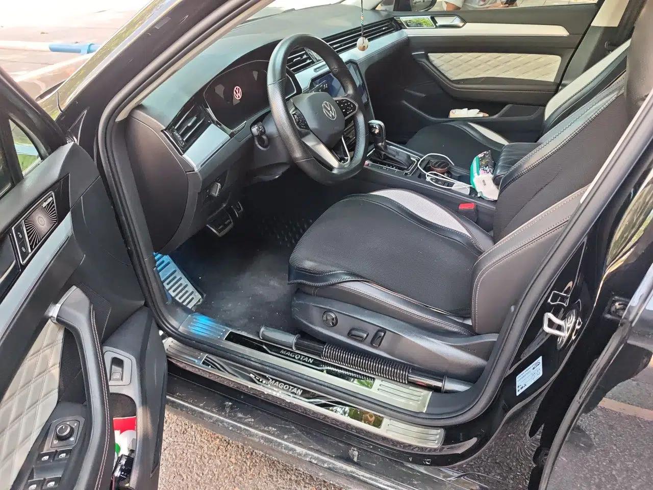 Volkswagen Magotan 2023 2 Million Units Commemorative Edition 330TSI DSG Luxury Version — миниатюра 16