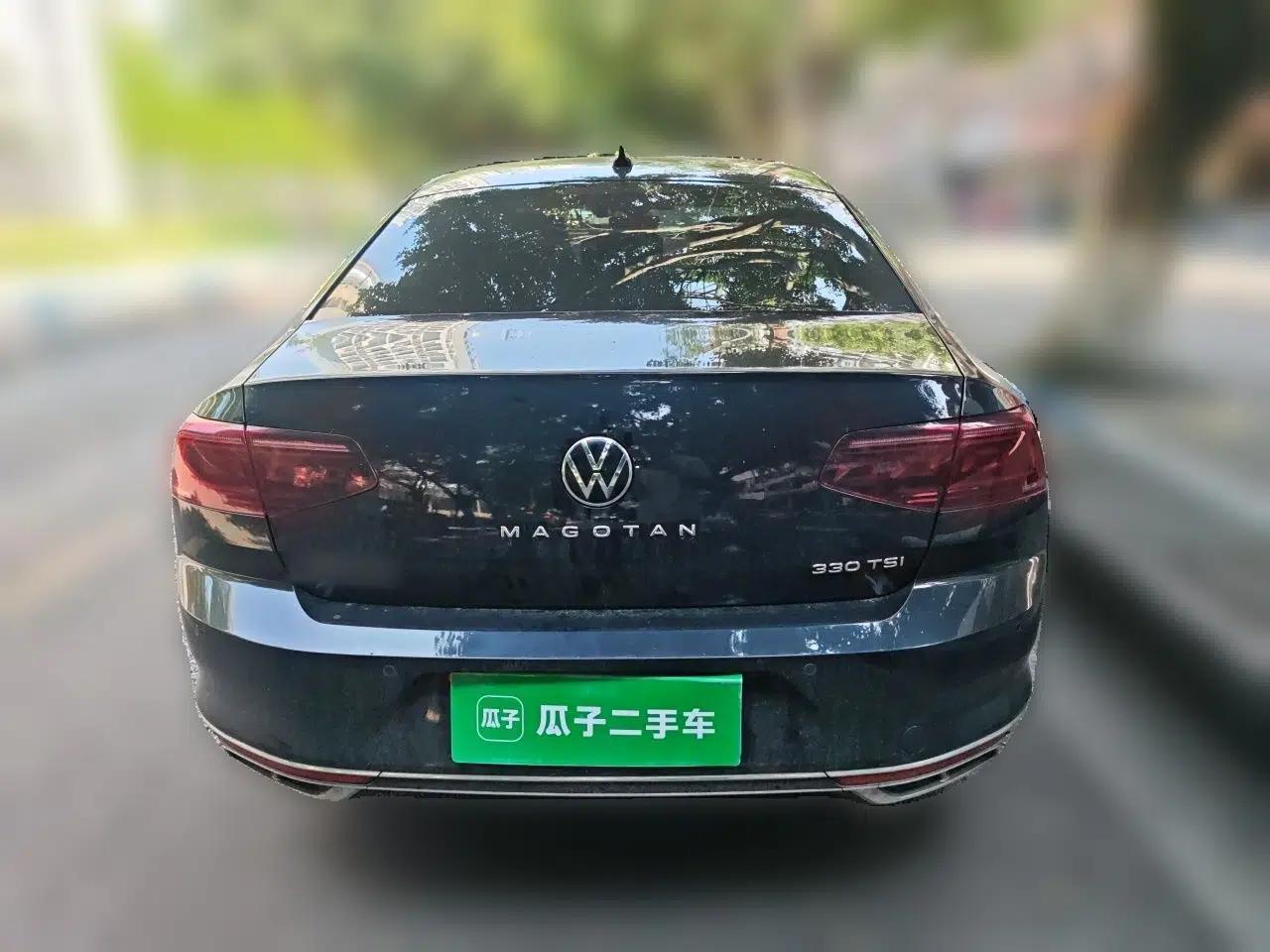 Volkswagen Magotan 2023 2 Million Units Commemorative Edition 330TSI DSG Luxury Version — миниатюра 5