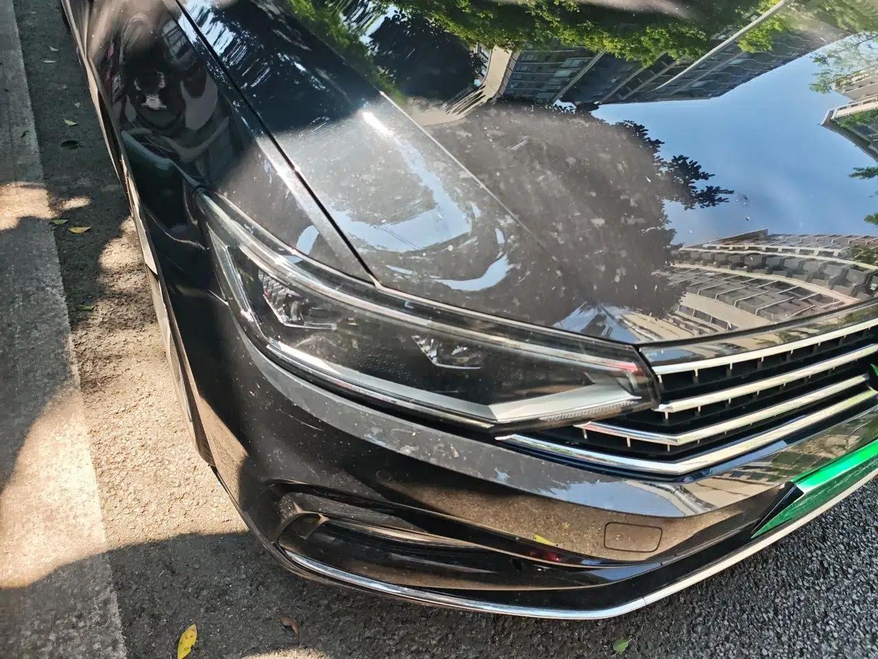 Volkswagen Magotan 2023 2 Million Units Commemorative Edition 330TSI DSG Luxury Version — миниатюра 7