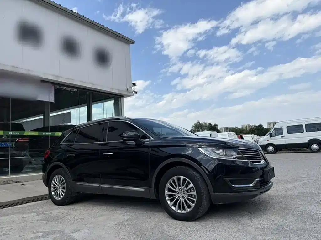 Lincoln MKX 2018 2.0T AWD Premium Edition — миниатюра 7