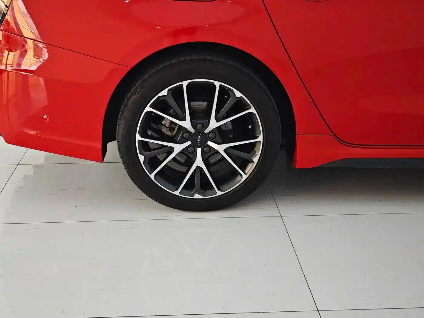 Lynk & Co 03 2019 1.5TD DCT Pro Edition (China VI Emission Standard) — миниатюра 17