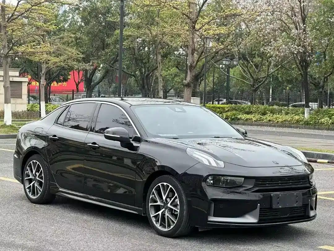 Lynk & Co 03 2020 1.5TD DCT Pro Edition — миниатюра 3