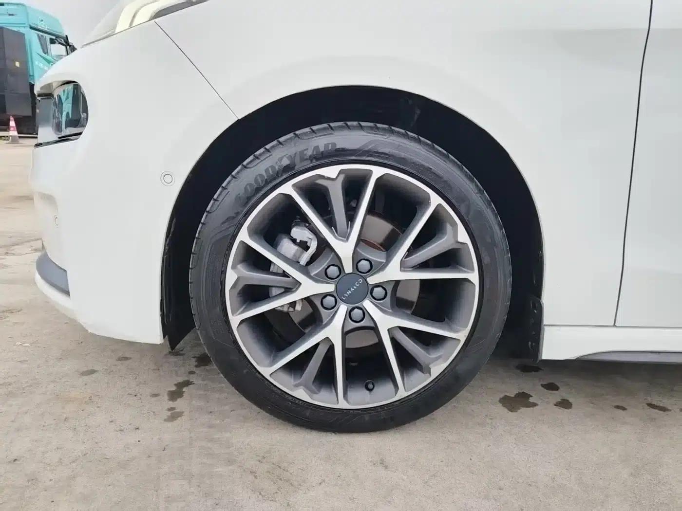 Lynk & Co 03 2018 1.5TD DCT Pro Edition (National V Emission Standard) — миниатюра 13