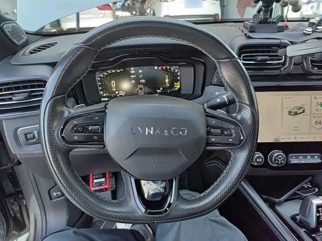 Lynk & Co 03 2022 2.0TD DCT Pro — миниатюра 11