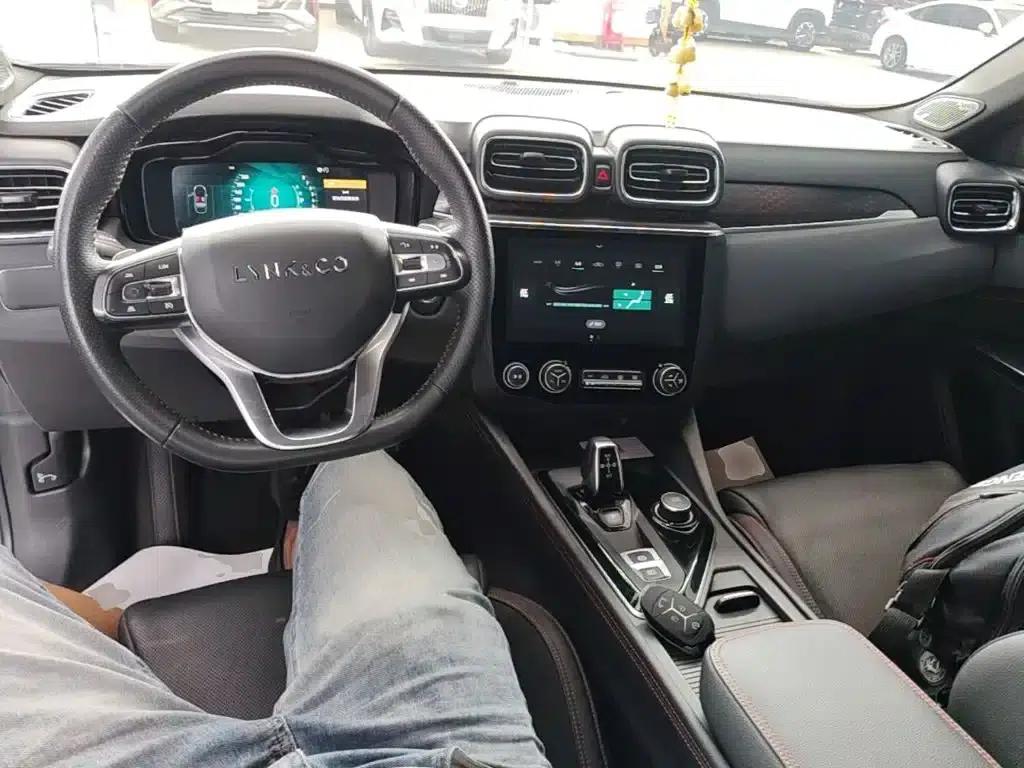 Lynk & Co 03 2019 2.0TD Automatic Pro Edition — миниатюра 10