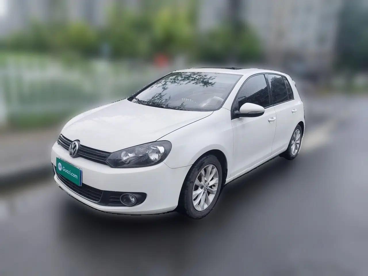 Volkswagen Golf 2012 1.6L Automatic Comfort Model — миниатюра 1