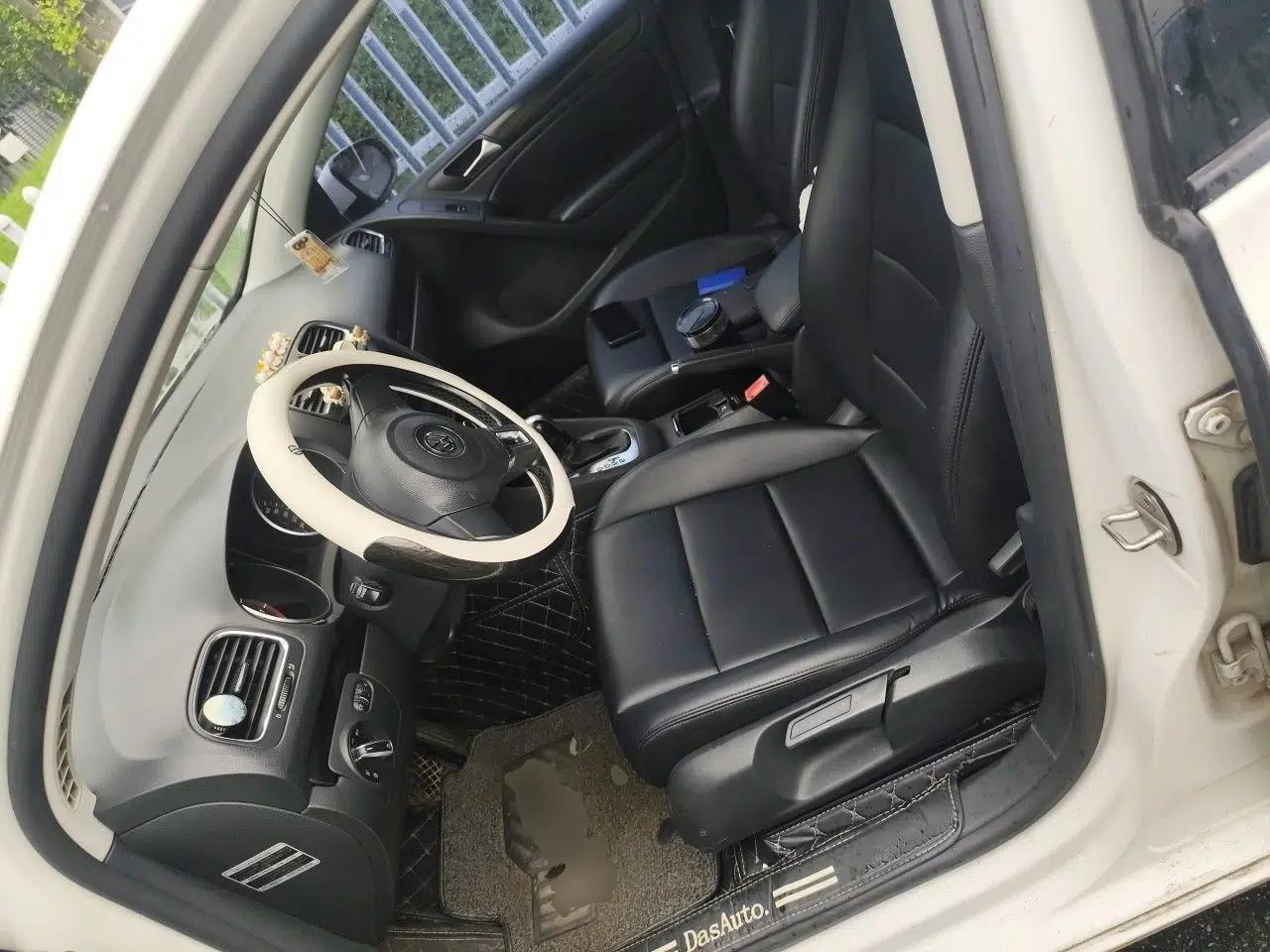 Volkswagen Golf 2012 1.6L Automatic Comfort Model — миниатюра 15