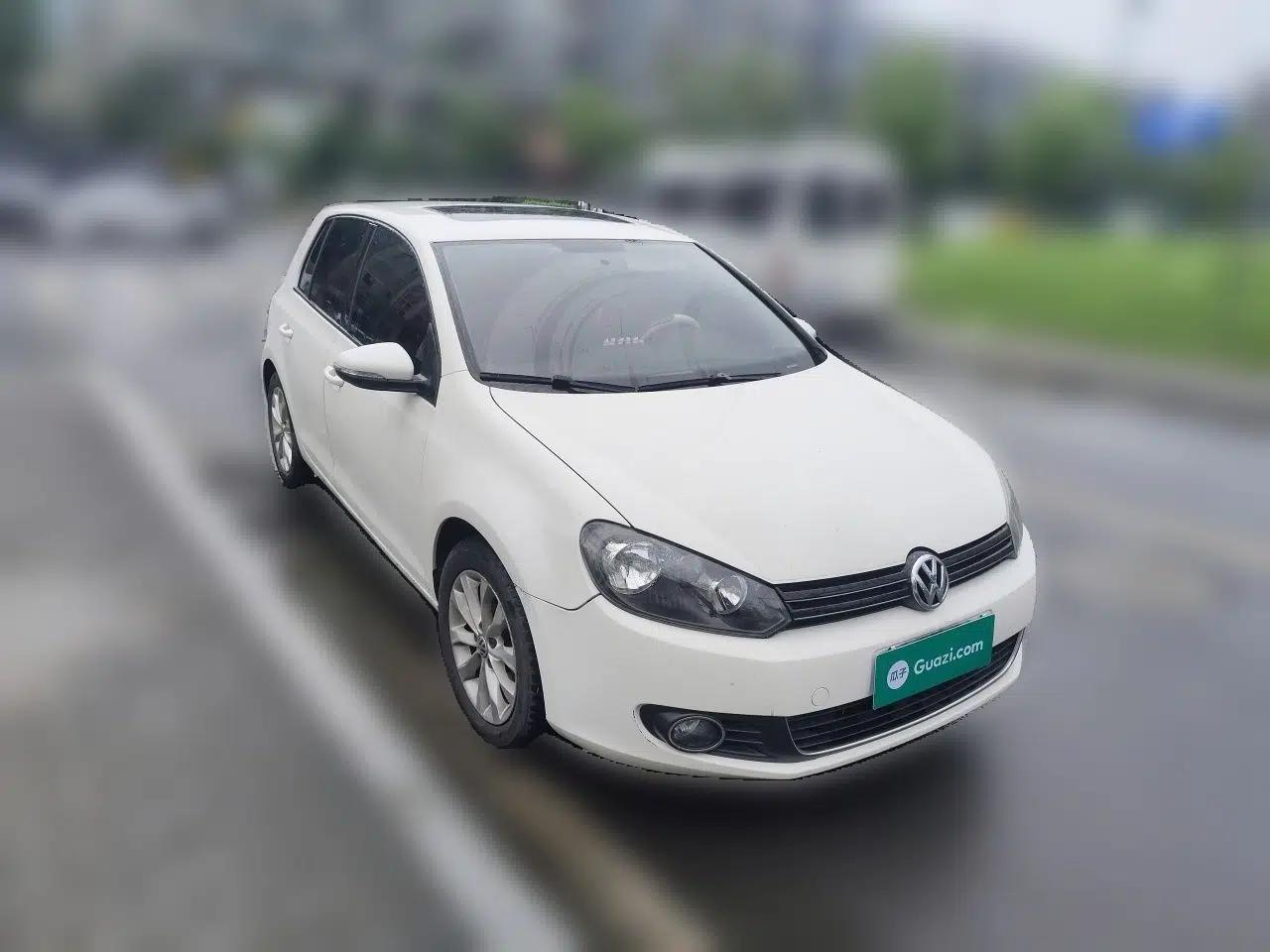 Volkswagen Golf 2012 1.6L Automatic Comfort Model — миниатюра 3