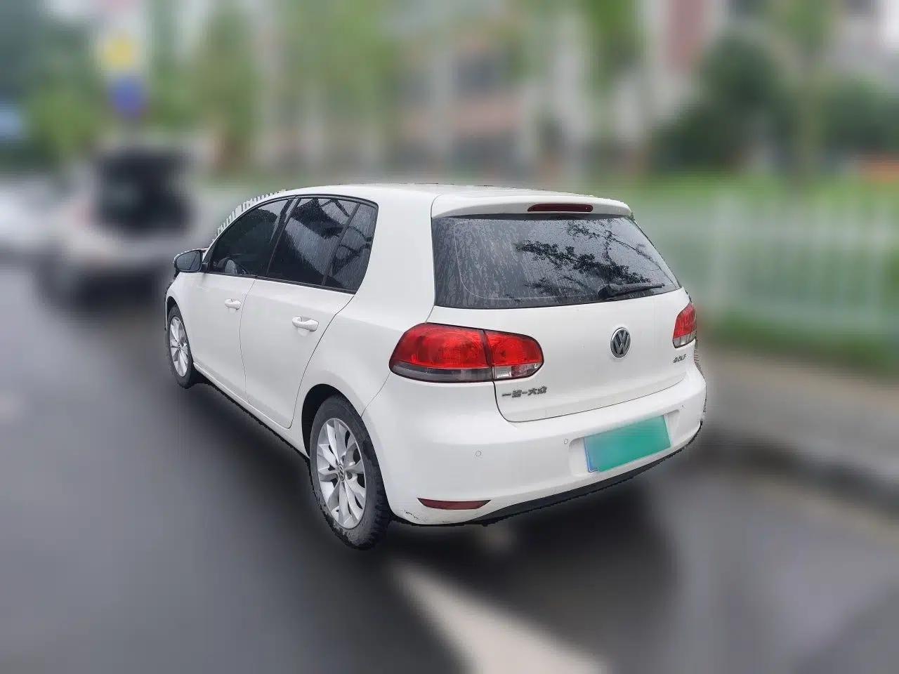 Volkswagen Golf 2012 1.6L Automatic Comfort Model — миниатюра 4