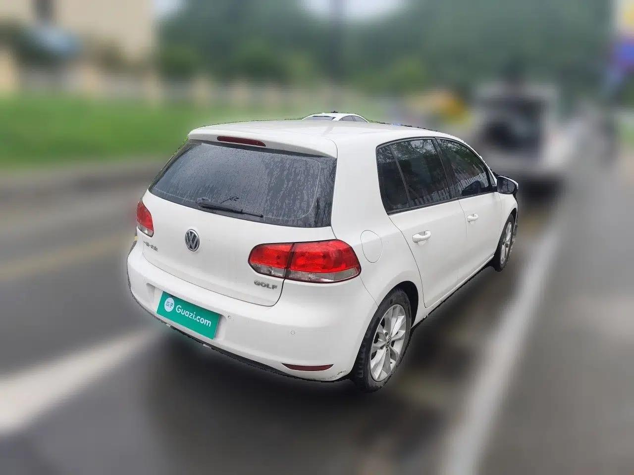 Volkswagen Golf 2012 1.6L Automatic Comfort Model — миниатюра 6