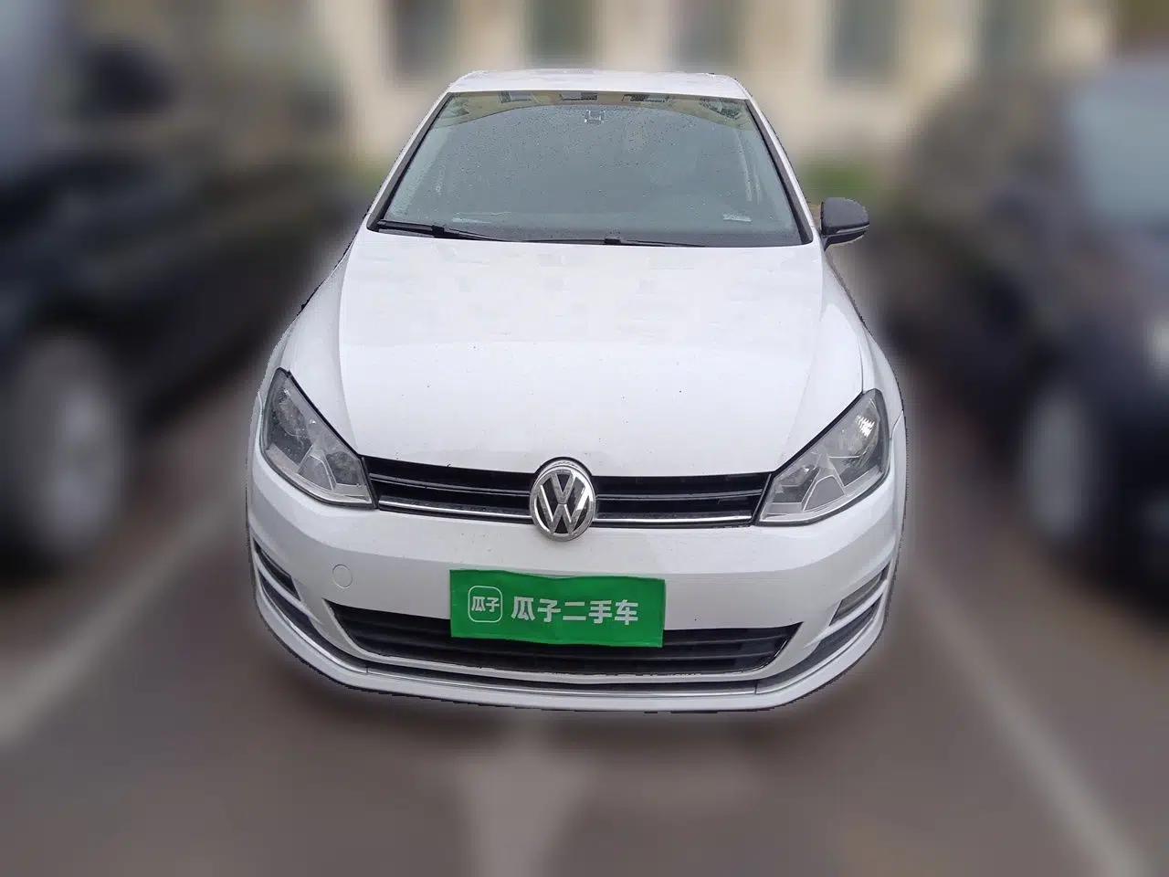 Volkswagen Golf 2014 1.6L Manual Fashion Edition — миниатюра 2